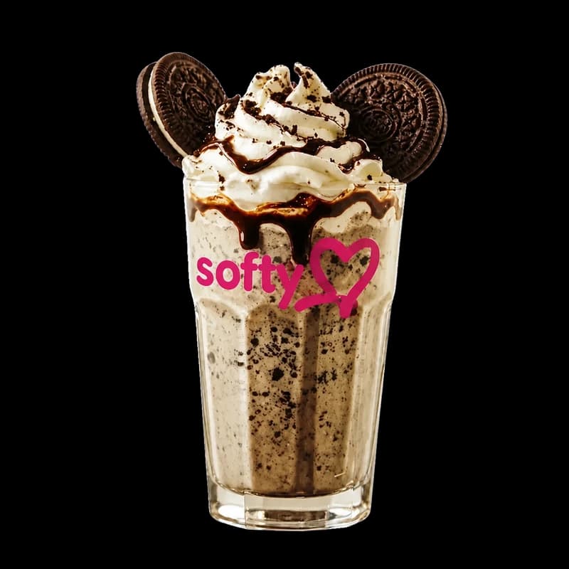 Glace vanille, biscuit Oreo, chantilly et sauce chocolat