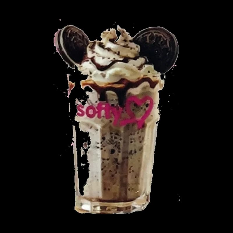 Glace vanille, biscuit Oreo, chantilly et sauce chocolat